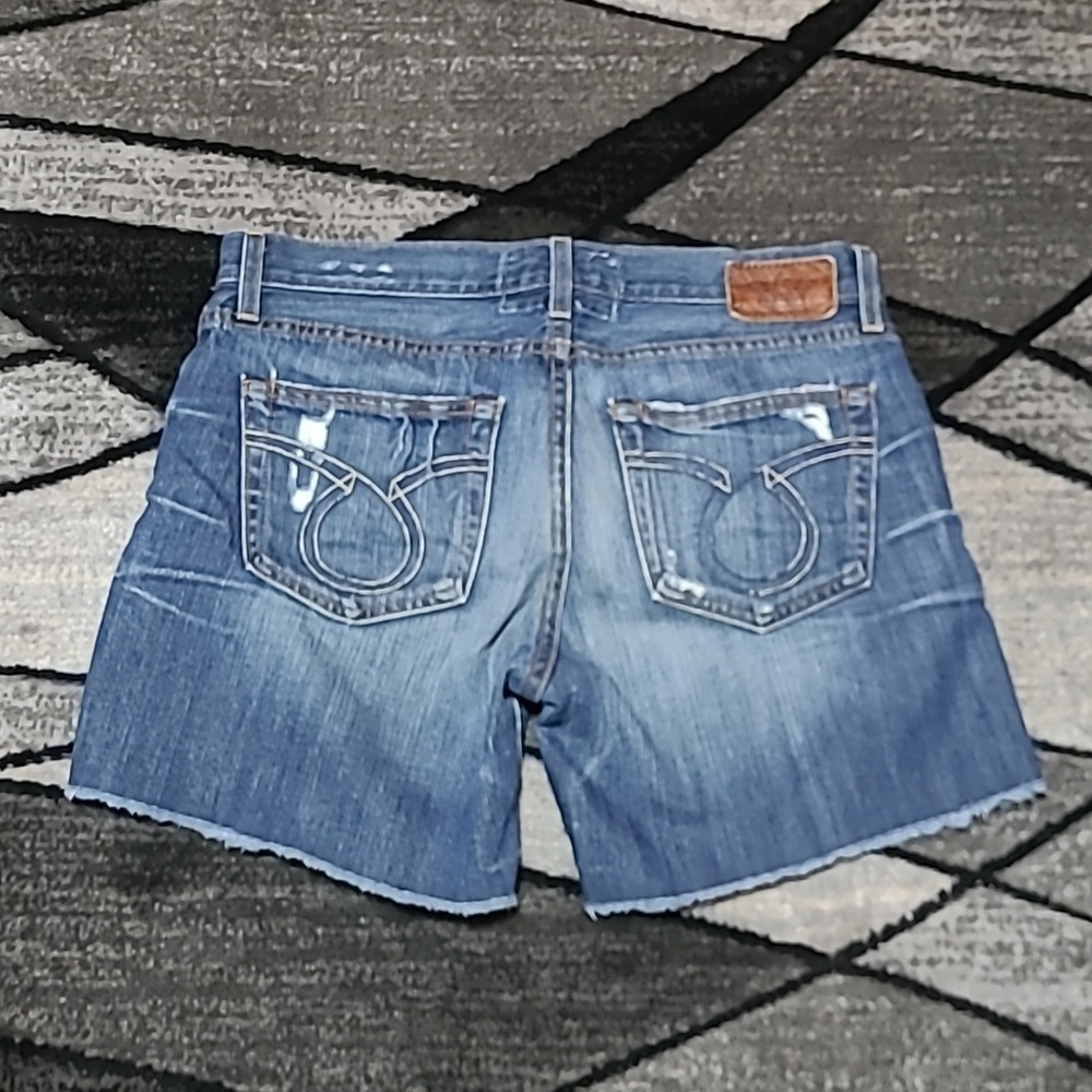 BIG STAR TAYLOR BOYFRIEND-FIT DISTRESSED RAW-EDGE DENIM SHORTS